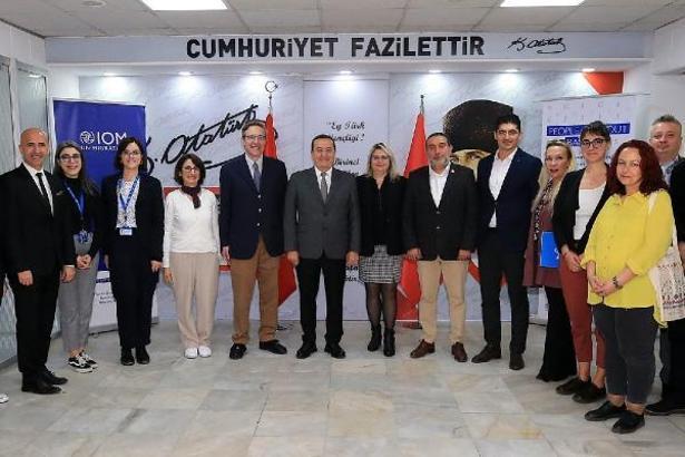 Konak engel tanımıyor