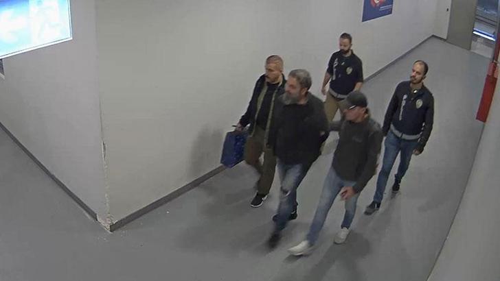 Kırmızı bültenle aranırken Arnavutluk'ta yakalanan Salih Akkurt Türkiye'ye getirildi