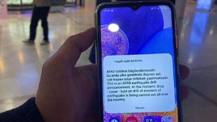 Bodrum'da 'Çök, Kapan, Tutun' hareketiyle deprem tatbikatı yapıldı