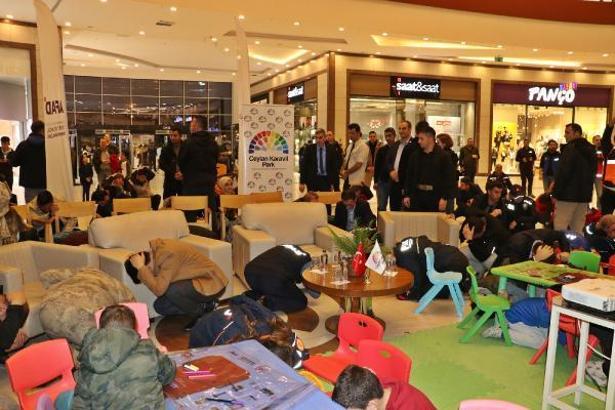 Doğu ve Güneydoğu'da 'Çök- Kapan- Tutun' deprem anı tatbikatı