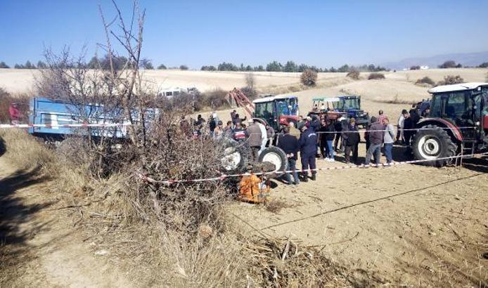 Isparta'da traktör devrildi; 1 ölü, 2 yaralı