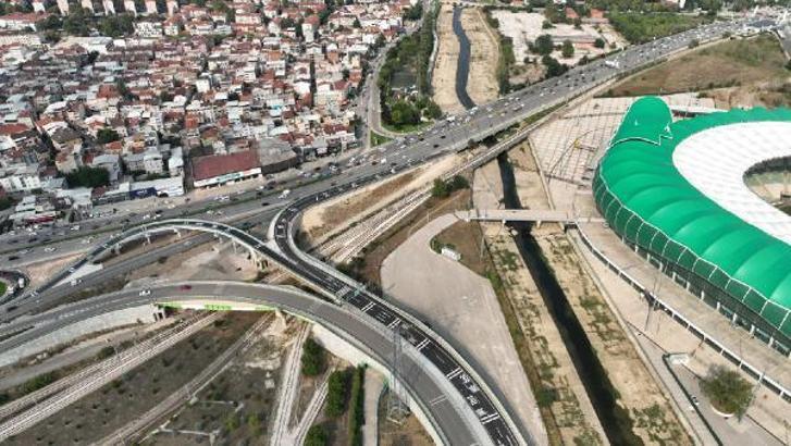 Acemler'deki trafiğini rahatlatacak olan köprü, kavşak ve tüp geçidin açılışı yapıldı