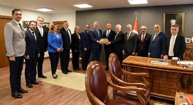 İZTO'nun 'Kadın Dostu Kent' projesine İzmir Emniyet Müdürlüğü'nden destek