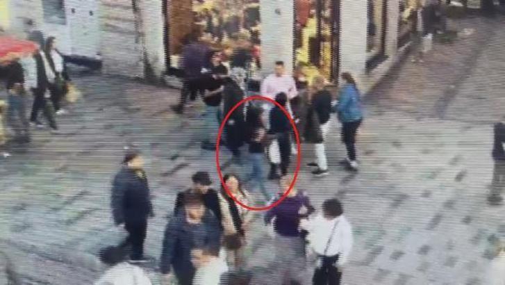 İstiklal Caddesi'ne bomba bırakan kadın teröristin keşif fotoğrafları