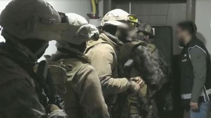 Trabzon'da silahlı suç örgütlerine operasyon, polis kamerasında