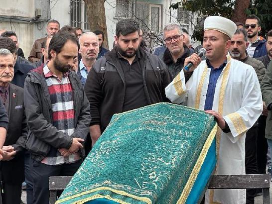 Kazada ölen tiyatrocu Özgür Karataş, Samsun’da toprağa verildi