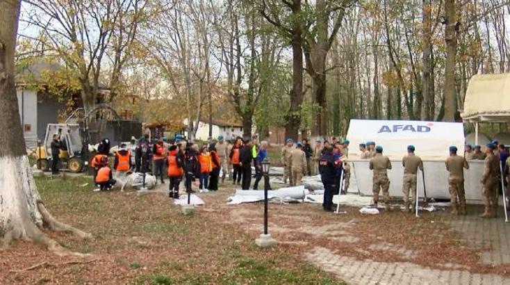 Düzce merkezli depremde Marmara ve İç Anadolu bölgeleri sallandı: 1 ölü, 79 yaralı/ Ek fotoğraf