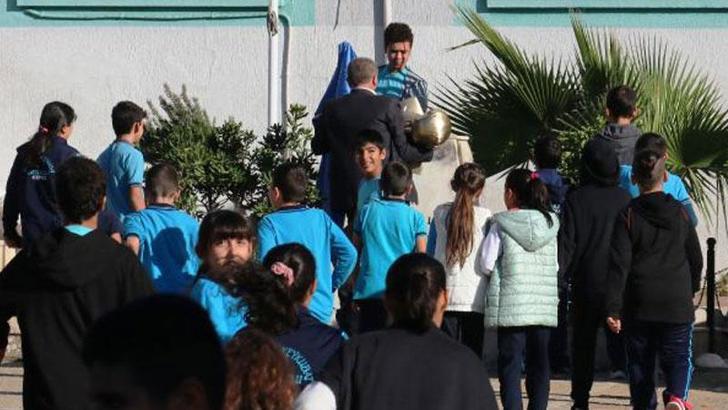 Atatürk büstüne zarar veren şüpheli tutuklandı