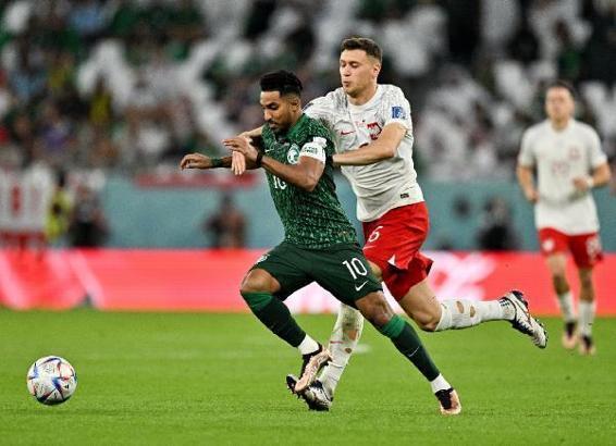 Polonya, Suudi Arabistan'ı 2-0'la geçti