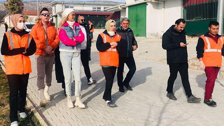 Konya'da barınağı ziyaret eden Tuğba Özay: Kurunun yanında yaş yanmasın