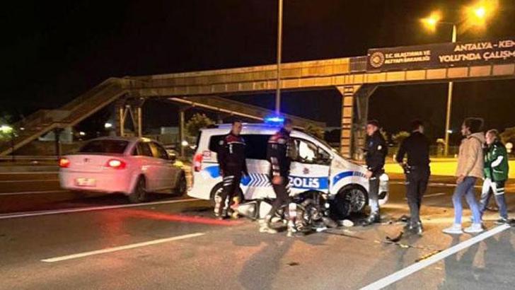 Annesine pasta almaya giderken motosikletle ekip otosuna çarpıp öldü