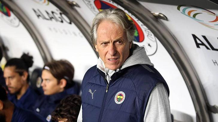 Jorge Jesus: Rakibin değişiklikleri ikinci yarı işimizi kolaylaştırdı