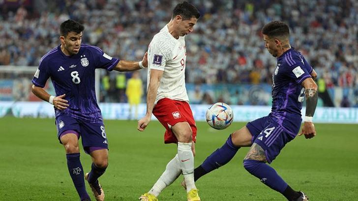 Arjantin ve Polonya, Dünya Kupası'nda son 16 turuna yükseldi