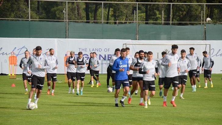 Trabzonspor'un Antalya kampı sürüyor