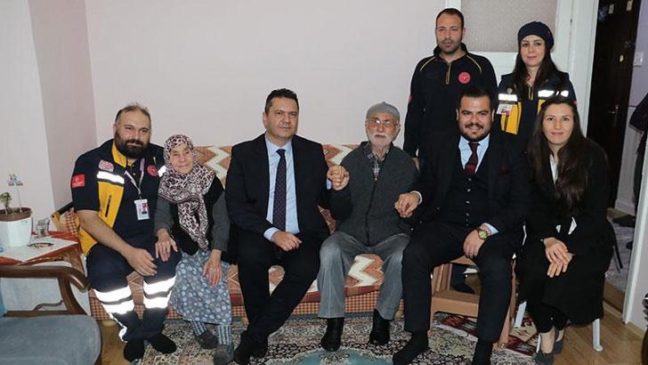 3,5 dakikada gelen sağlık ekibi hayata döndürdü