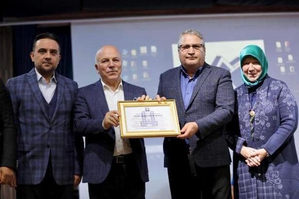 Yunusemre Belediye Başkanı Çerçi'ye 3. Fahri Hemşehrilik Beratı