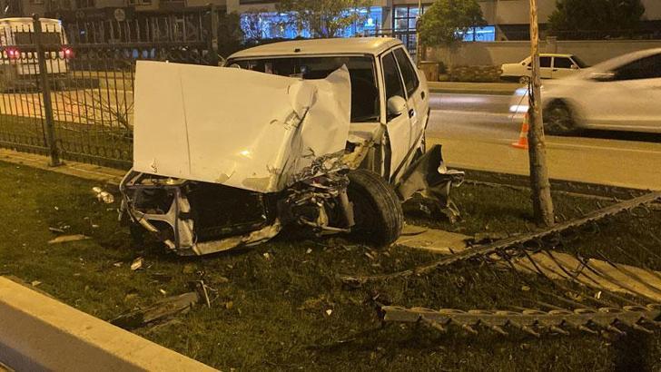 İnegöl'de refüje çıkan otomobilin sürücüsü yaralandı