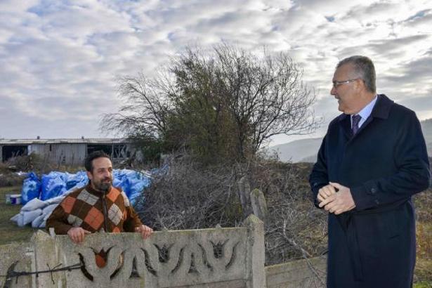 Karacabey’de parke taşları mahalleri güzelleştiriyor