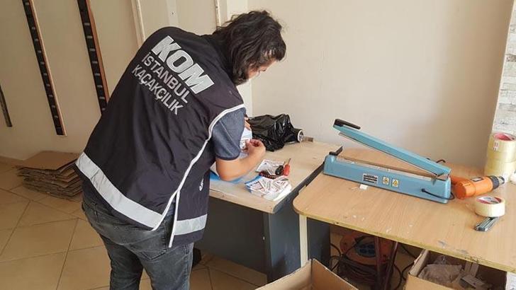 Sahte içkileri dezenfektan bidonları içinde piyasaya süren 18 kişi yakalandı