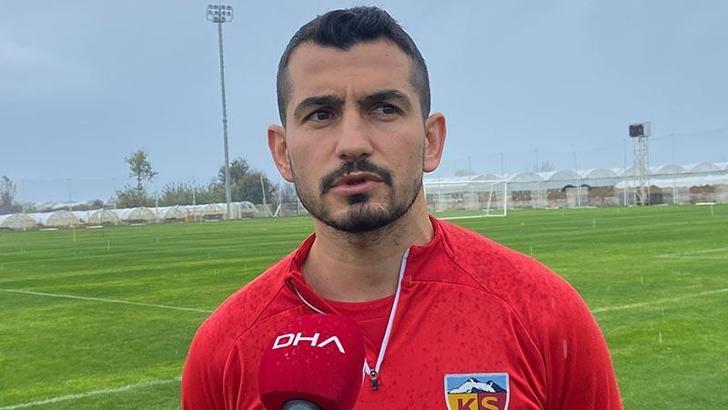 Emrah Başsan: Hocamız adı gibi çağdaş bir futbol oynatıyor