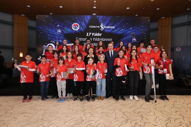 Satrancın yıldızları etkinlikte bir araya geldi