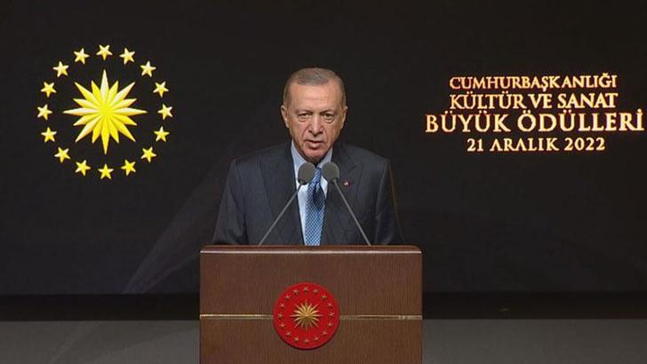 Erdoğan: Hiç kimse Türkiye'yi eski baskıcı günlerine döndüremeyecektir
