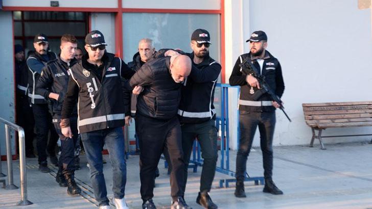 KKTC’de yakalanan 'Deveciler' suç örgütü lideri Adana'ya getirildi