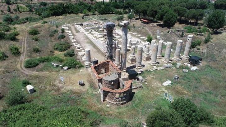 Önemli turizm rotalarından biri olan Yedi Kiliseler, Ege Bölgesi'ne turist çekiyor