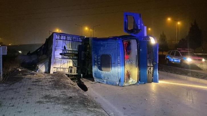 Kaza yapan alkollü şoföre yardım eden sürücü de alkollü çıktı