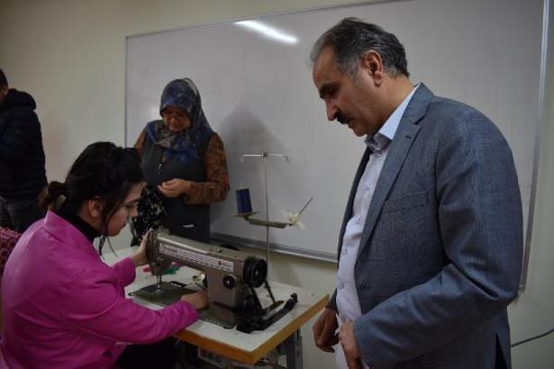 Kullanılmayan köy okulunun kapıları yeniden açıldı