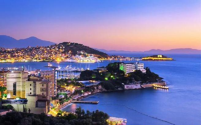 Kuşadası'nda yılbaşı öncesi otellerdeki doluluk oranı yüzde 90'a ulaştı