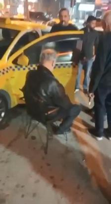 Kadıköy’de taksi ücreti tartışması, şoför bacağından vuruldu