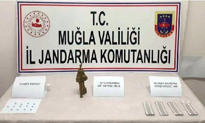 Likya dönemine ait heykelcik ve uyuşturucu hapla yakalanan şüpheli tutuklandı