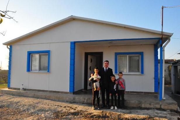 Manisa'da 4 yetim kardeş, hayırseverlerin desteğiyle yeni evlerine kavuştu