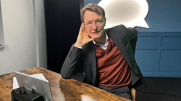 Almanya Sağlık Bakanı Kovid’in yeni alt varyantı konusunda uyardı