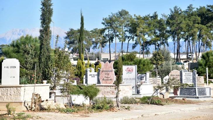 Antalya'da 'arsa değeri' yükselişi, aile mezarı fiyatına yansıdı