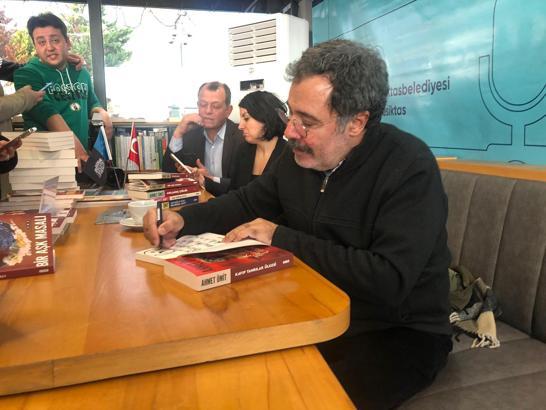 Ahmet Ümit, Beşiktaş'ta okurlarıyla buluştu