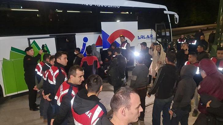 227 Afgan göçmen, ülkelerine gönderildi