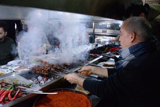 Diyarbakır’da 2022’de 2 bin ton ‘ciğer kebabı’ tüketildi