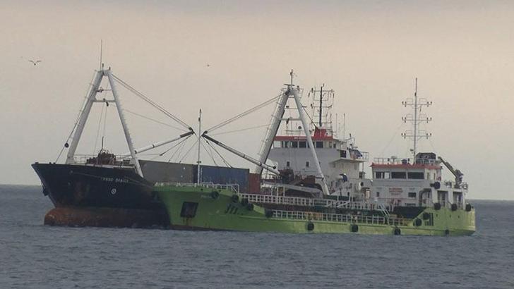 Bulgaristan'dan Amerika'ya giden gemi Marmara'da arızalandı