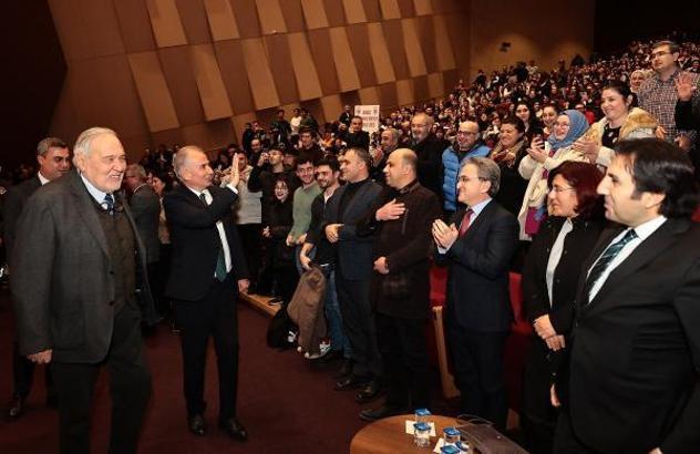 Prof. Dr. İlber Ortaylı, Denizli Büyükşehir Belediyesi'nin düzenlediği söyleşiye katıldı