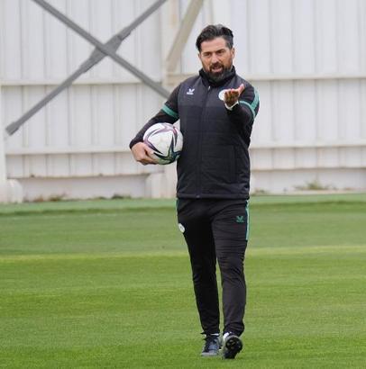 İlhan Palut: 'Kan değişikliğinin iyi olacağını düşünüyoruz' deyip, teşekkür ettiler