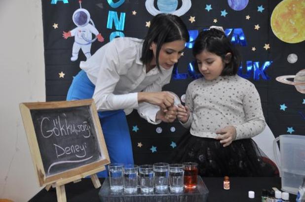 Çukurovalı çocuklar deneylerle öğreniyor