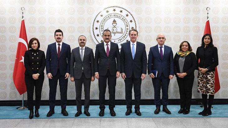 Bakan Özer, ABD Büyükelçisi Flake'i kabul etti