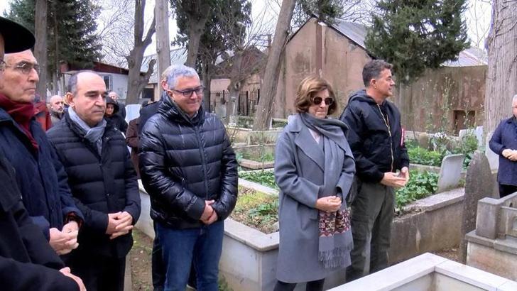 Mehmet Ali Birand mezarı başında anıldı