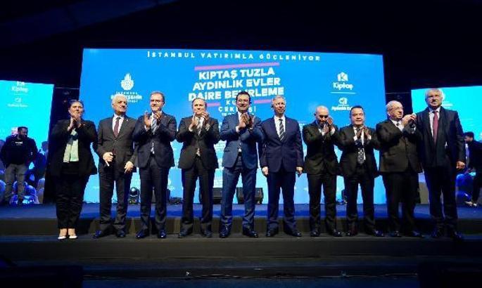 CHP'li büyükşehir belediye başkanları İstanbul'da törene katıldı