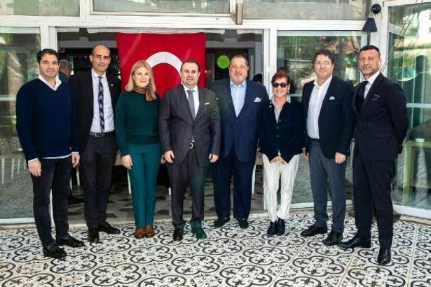 Küçük Kulüp Derneği'nde Sarıgedik yeniden başkan oldu