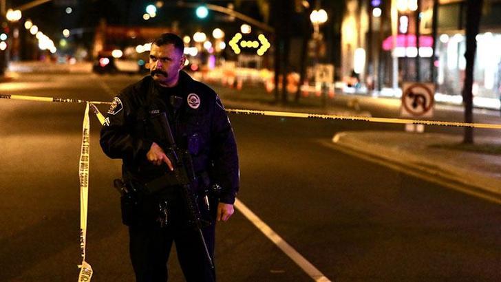 Kaliforniya’da silahlı saldırgan intihar etti, diğer eyaletlerde güvenlik önlemleri artırıldı