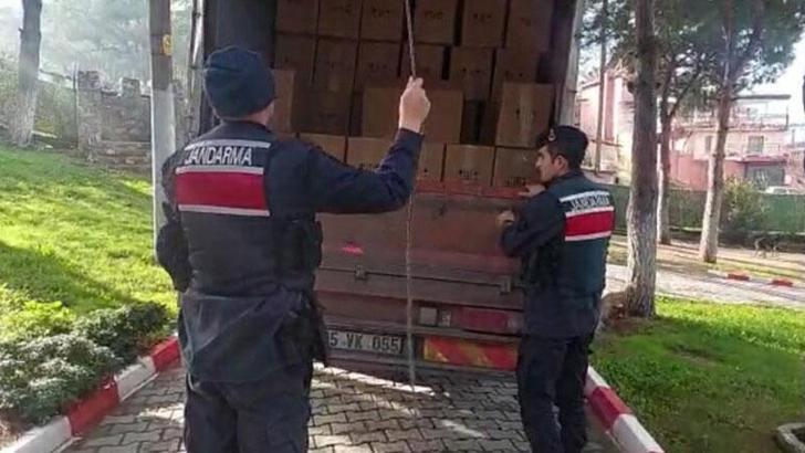 İzmir'de 2 milyon kaçak makaron ele geçirildi
