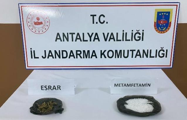 'Cam', uyuşturucu tacirine geçit vermedi